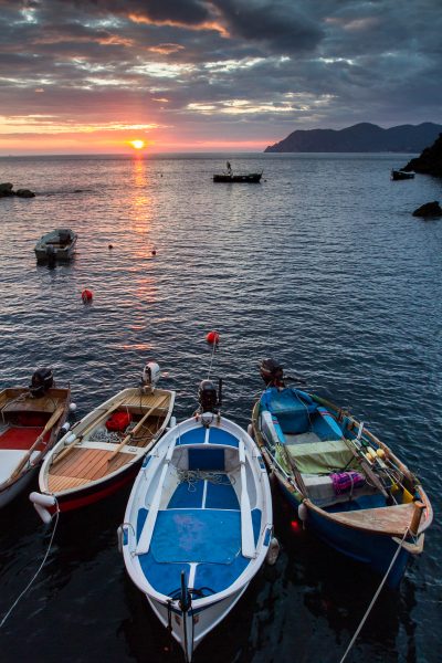 Cinque Terre, Italie, Ligurie, Manarola, barques, coucher du soleil