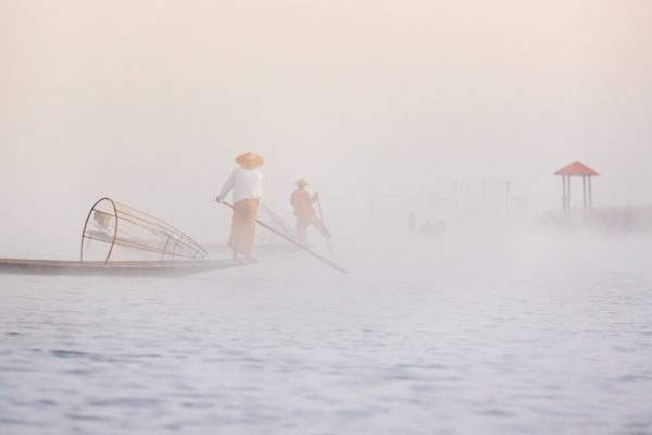 Myanmar, Birmanie, lac Inle, pêcheurs et nasses