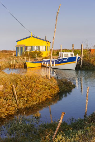 chenal ostréicole sur l'île d'Oléron, stage photo en Charente Maritime,