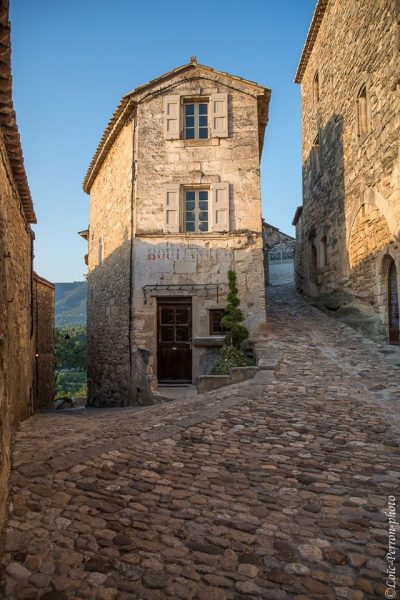 Village médiéval en Provence, Lubéron (vaucluse)