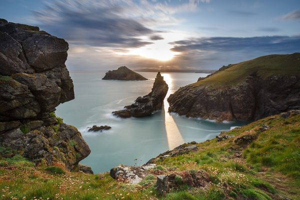 Côtes de Cornouailles au coucher du soleil, Angleterre